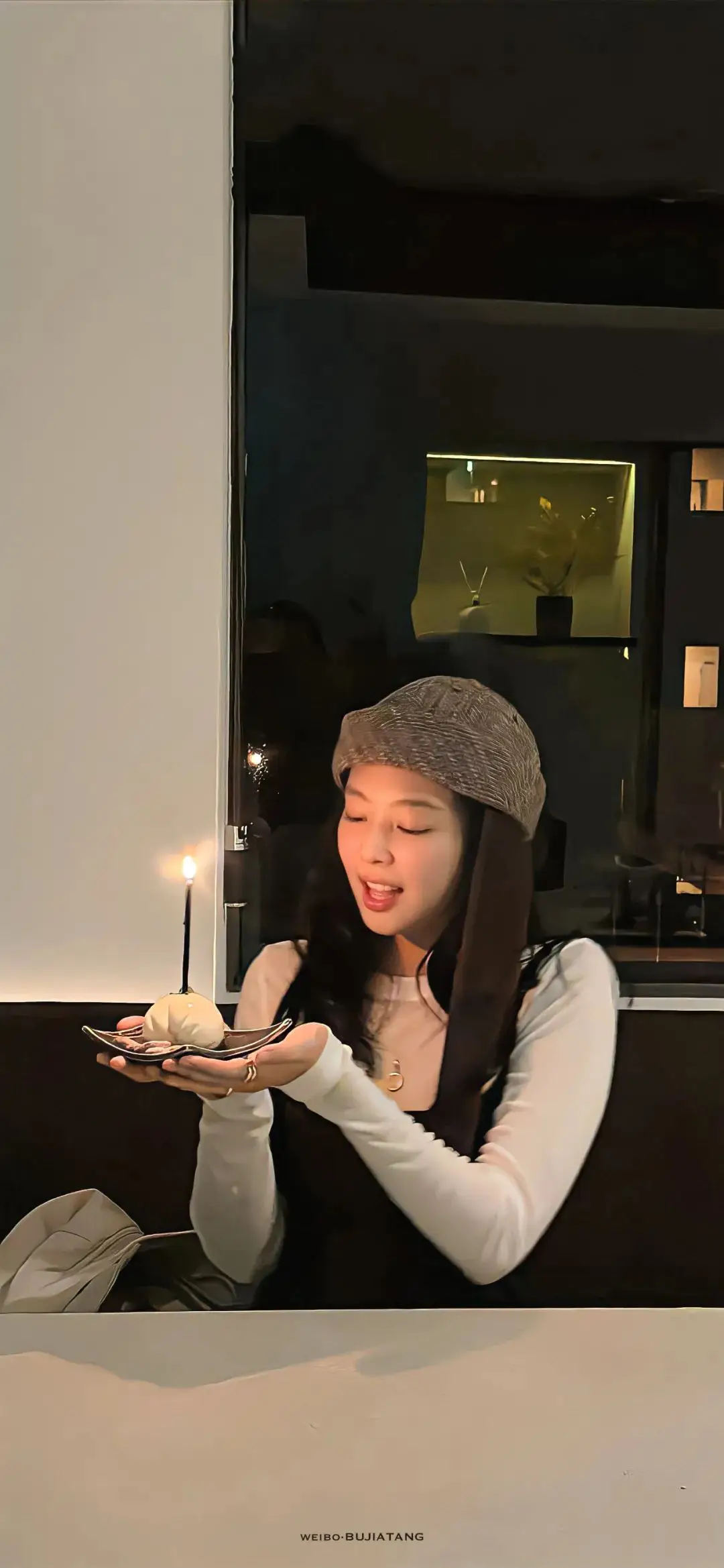 壁纸 | iPhone 16 壁纸（8K高清）
