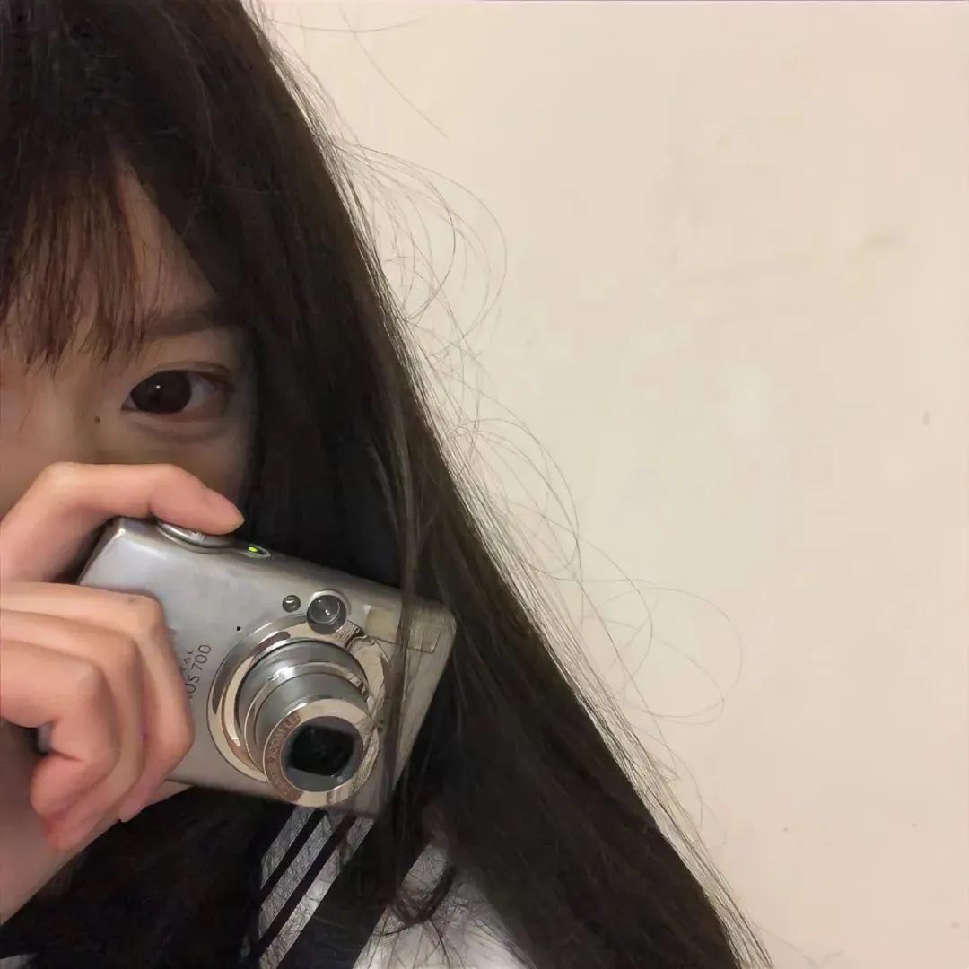 头像｜𝙒𝙚𝘾𝙝𝙖𝙩永久不换的头像 ​​​