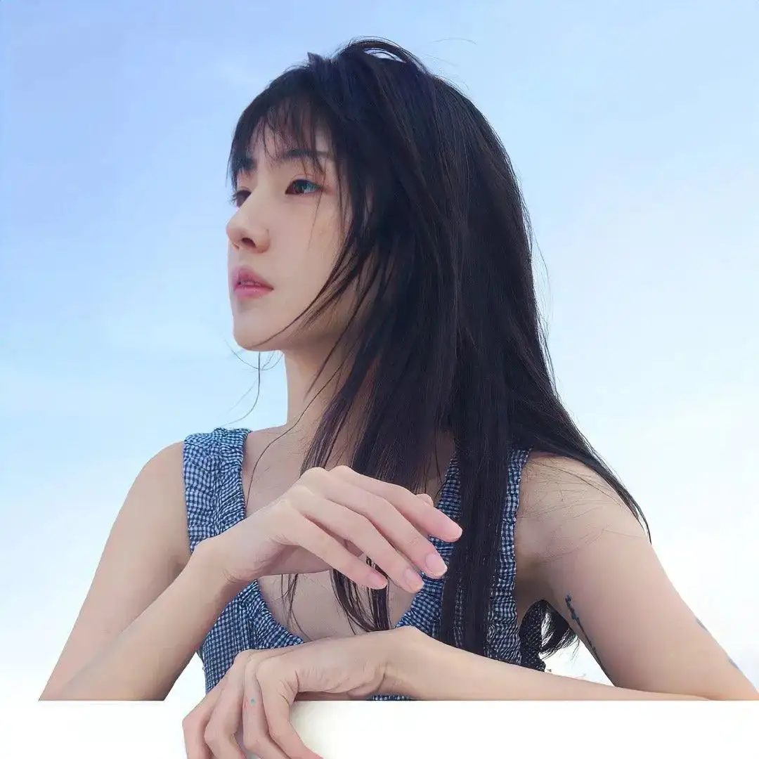 头像 | 你永远是自由的盛夏