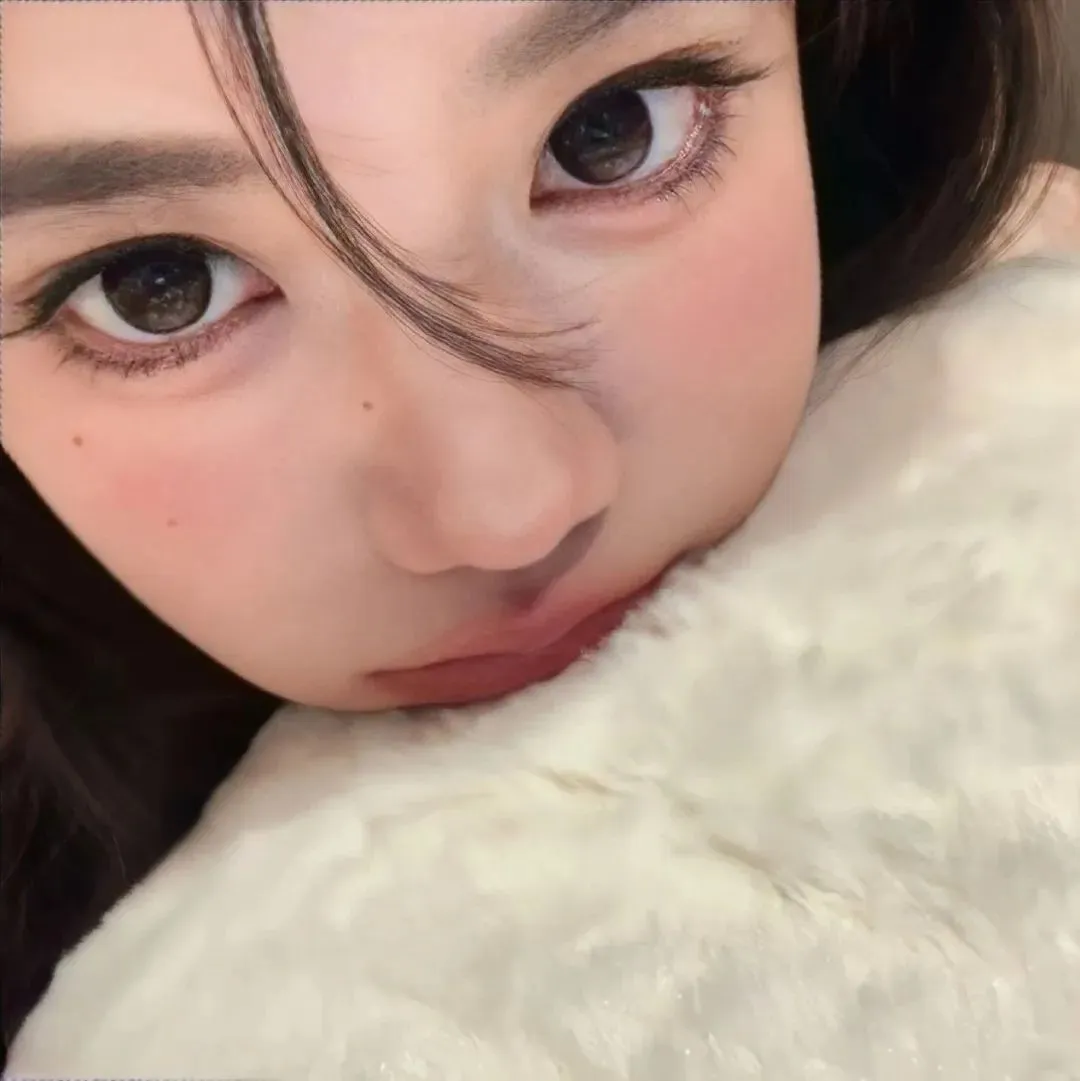 头像 | 你永远是自由的盛夏