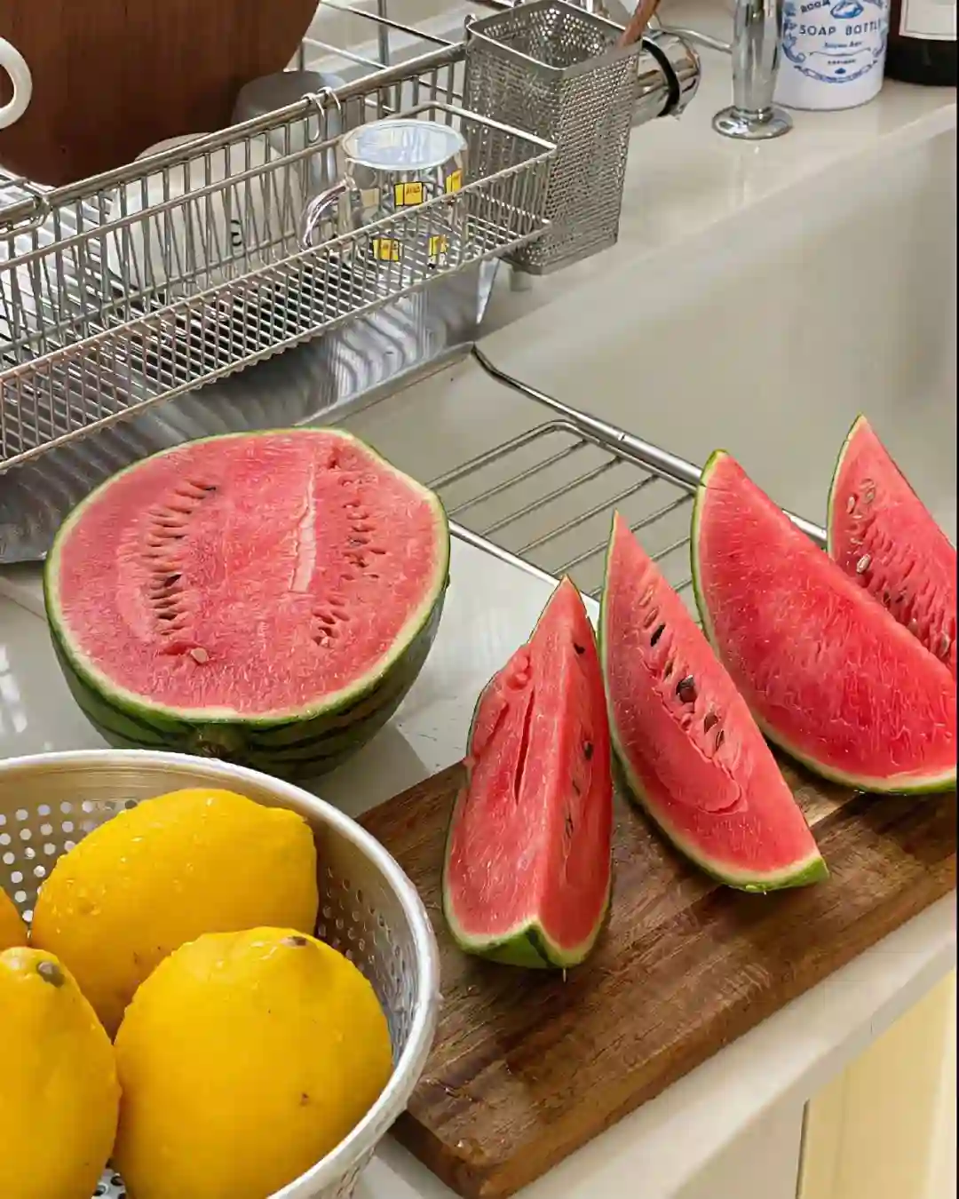 背景图 | 𝑾𝒆𝑪𝒉𝒂𝒕背景图