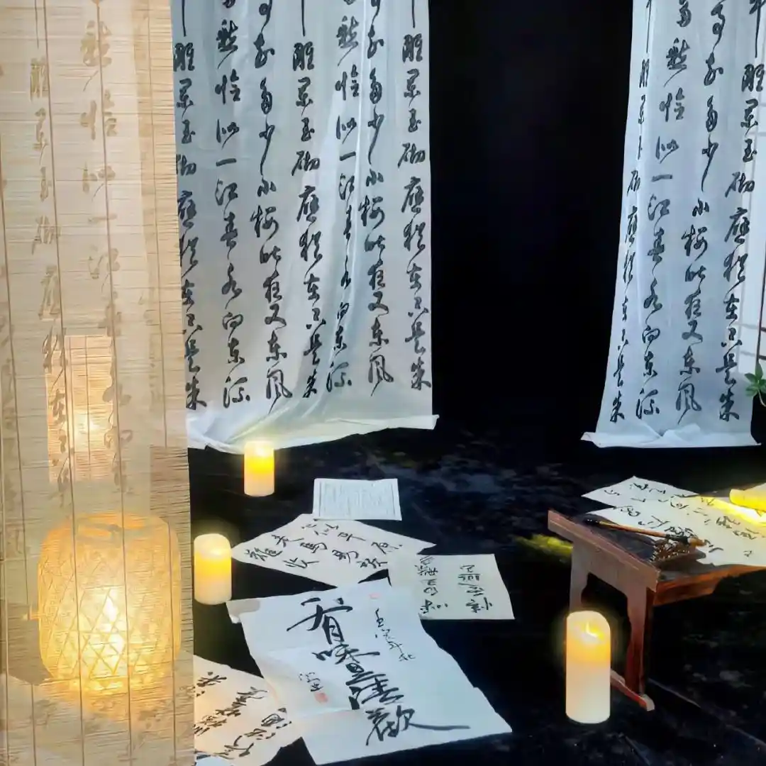 背景图 | 𝑾𝒆𝑪𝒉𝒂𝒕背景图