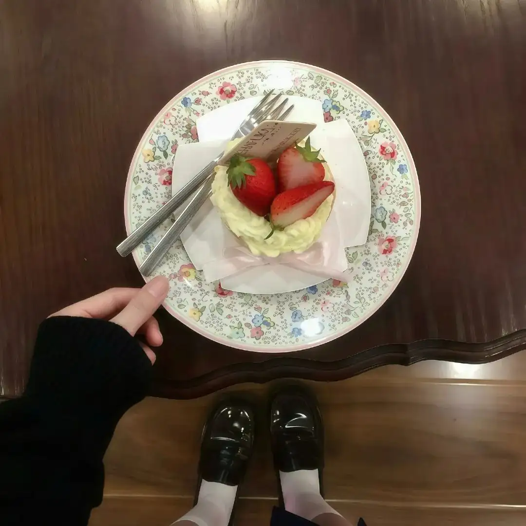 背景图 | 𝑾𝒆𝑪𝒉𝒂𝒕背景图