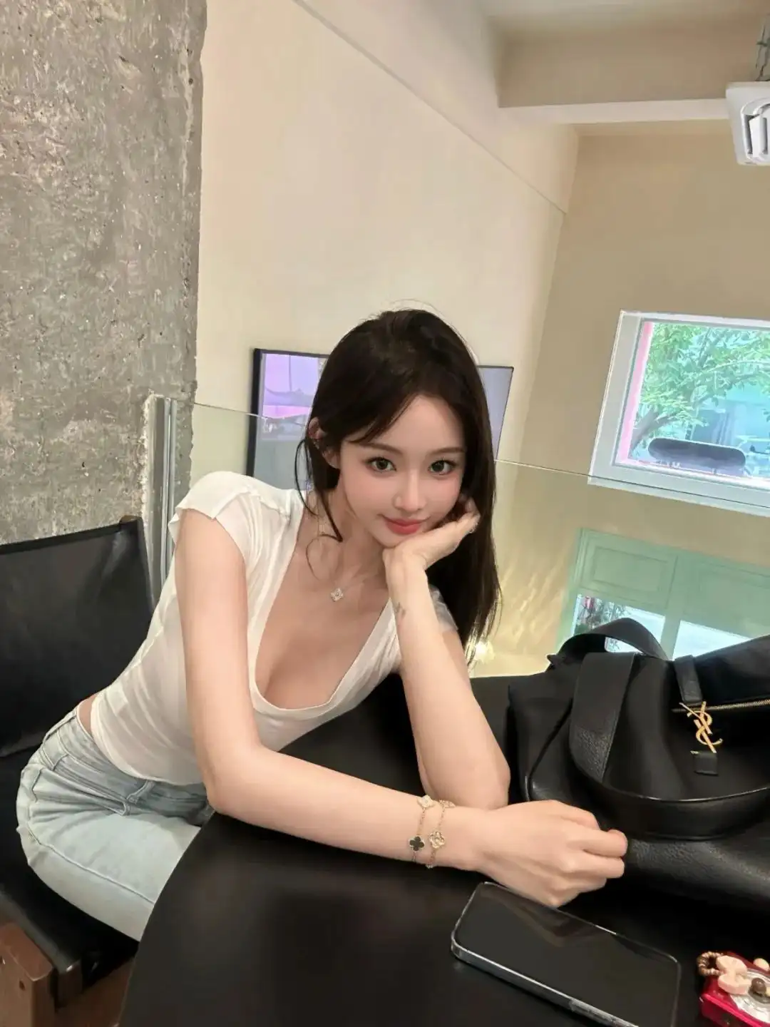 美图写真 | 无人做你的光芒，那就自己照亮前方