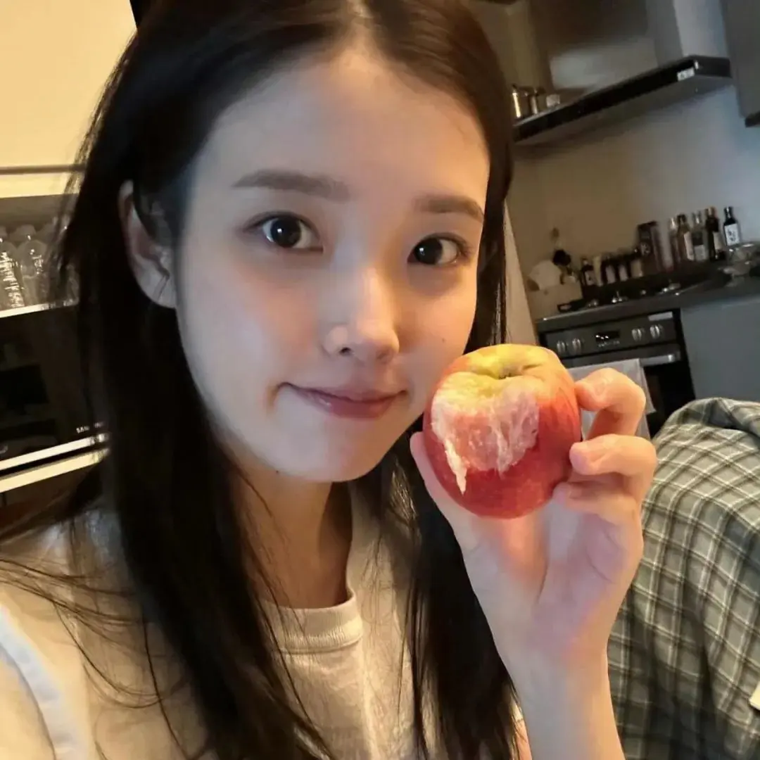 头像｜𝙒𝙚𝘾𝙝𝙖𝙩头像 可直接保存