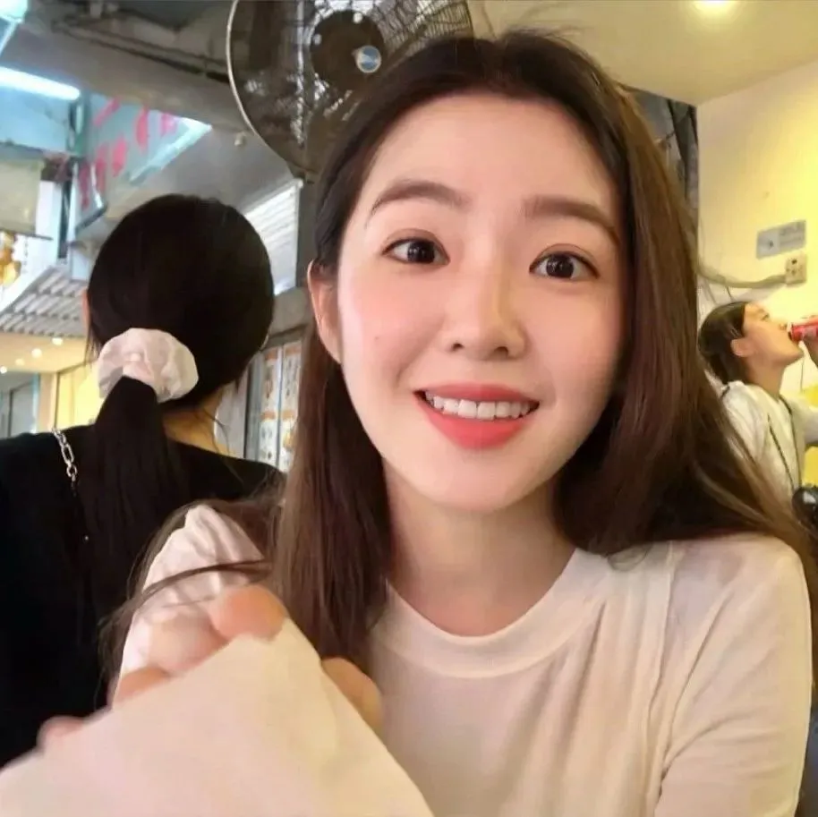 头像｜𝙒𝙚𝘾𝙝𝙖𝙩头像 可直接保存