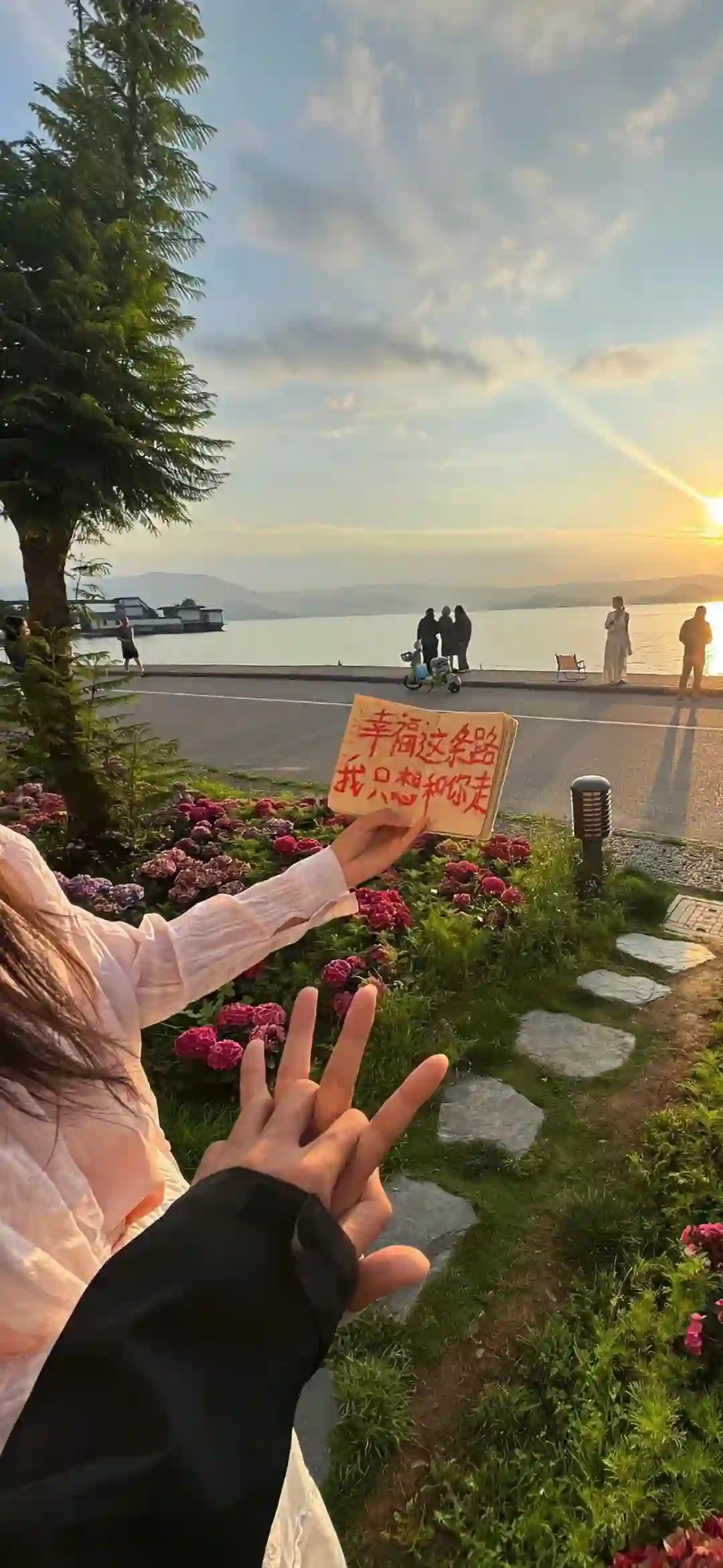 壁纸 ​​​​​​​​​​​​​| 𝐖𝐚𝐥𝐥𝐩𝐚𝐩𝐞𝐫全屏壁纸