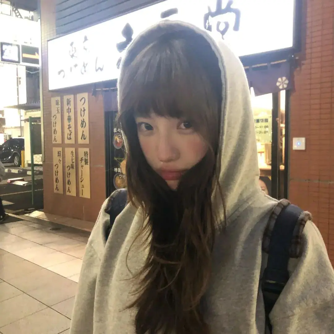 头像｜不容易撞的𝑾𝒆𝑪𝒉𝒂𝒕头像