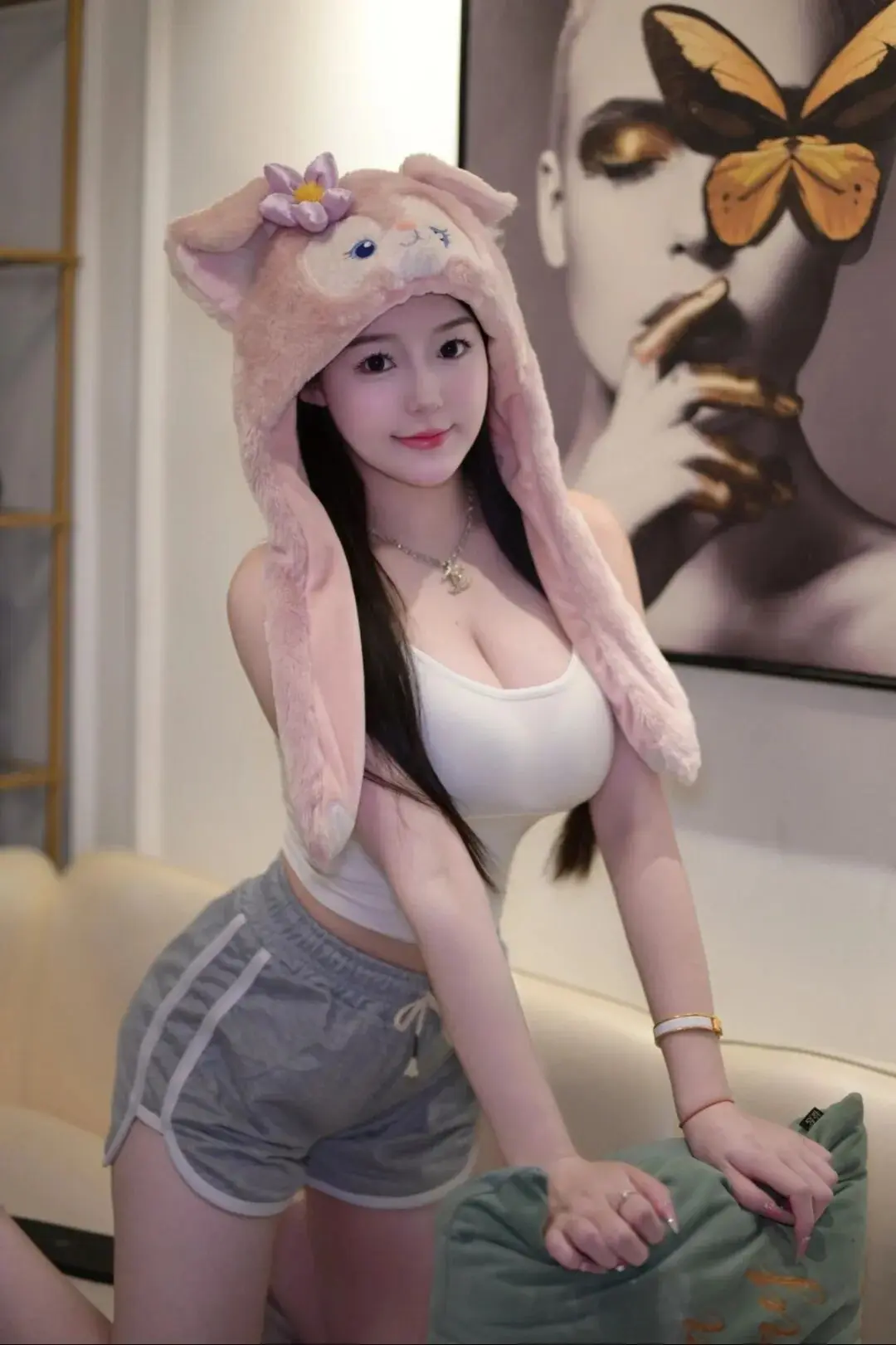 美女写真 | 手持烟火以谋生，心怀诗意以谋爱