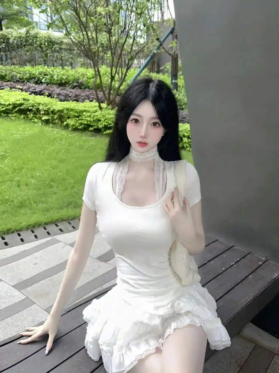 美女写真 | 一半素心以清简，一半寂静许清欢