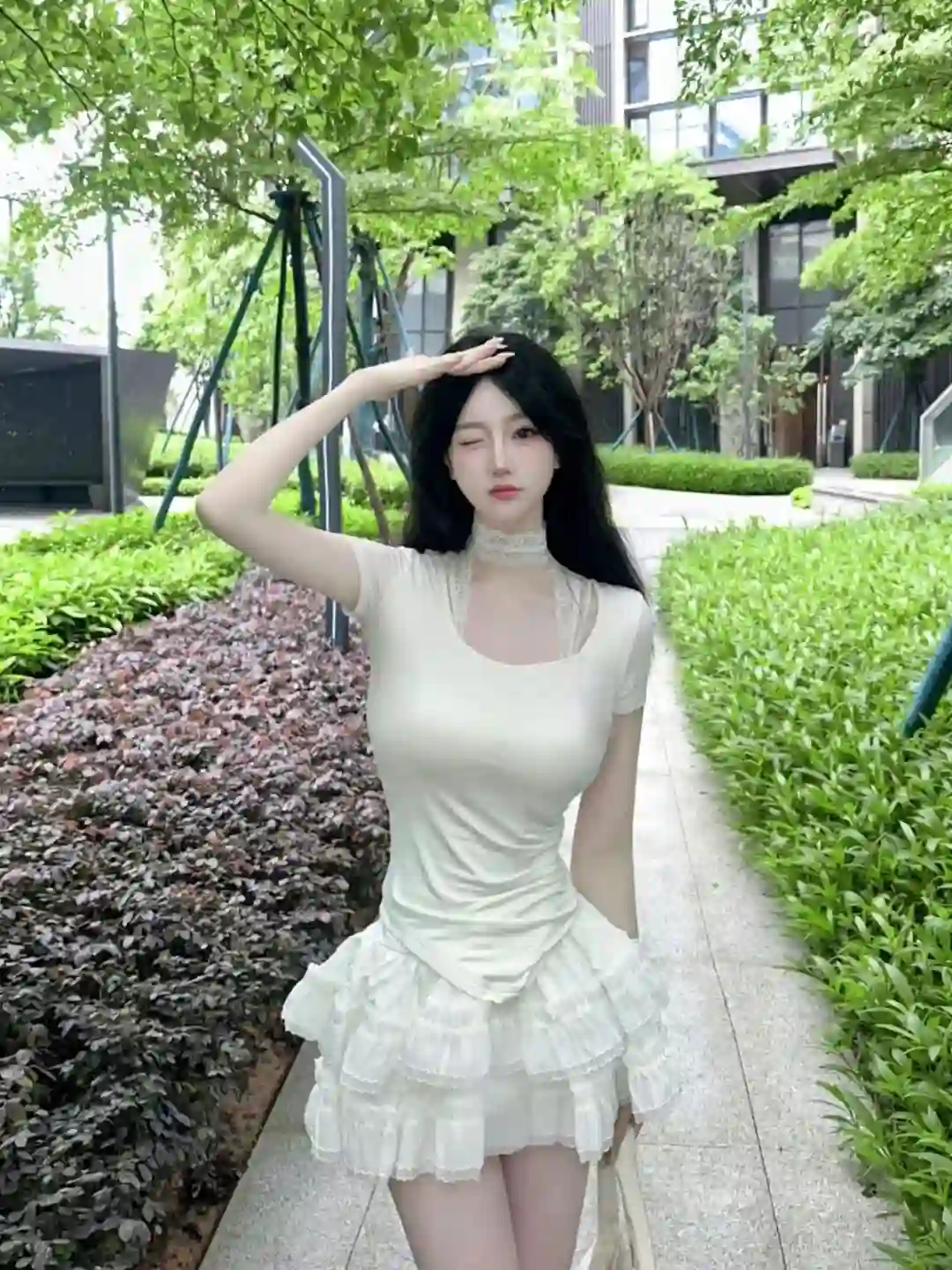 美女写真 | 一半素心以清简，一半寂静许清欢