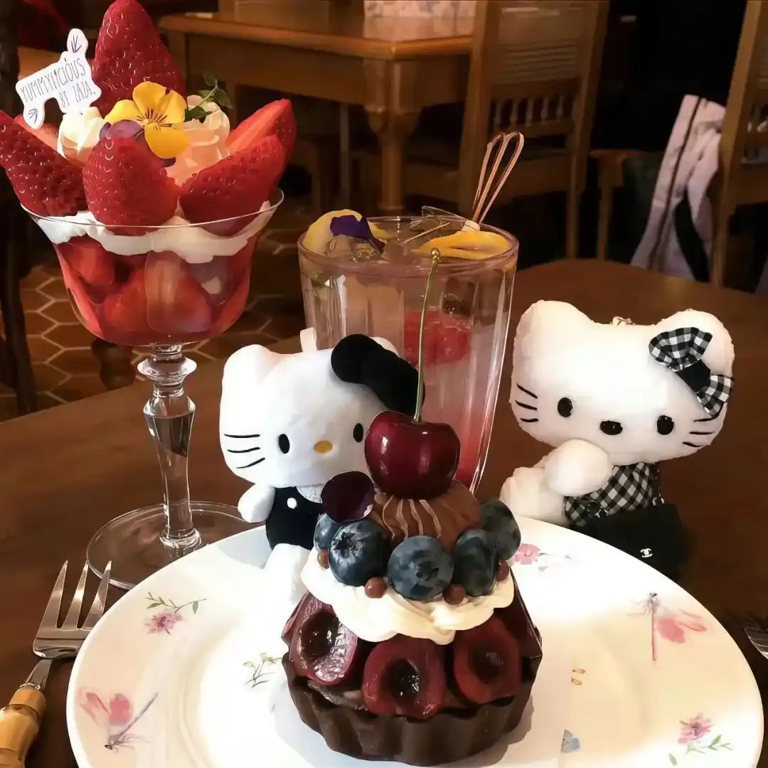 背景图 | 𝑾𝒆𝑪𝒉𝒂𝒕背景图