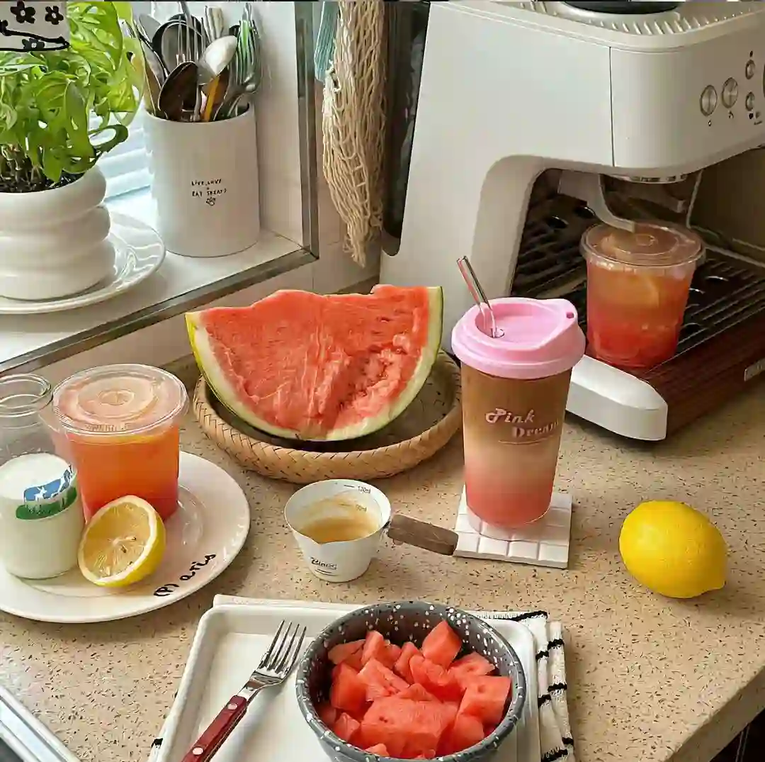 背景图 | 𝑾𝒆𝑪𝒉𝒂𝒕背景图