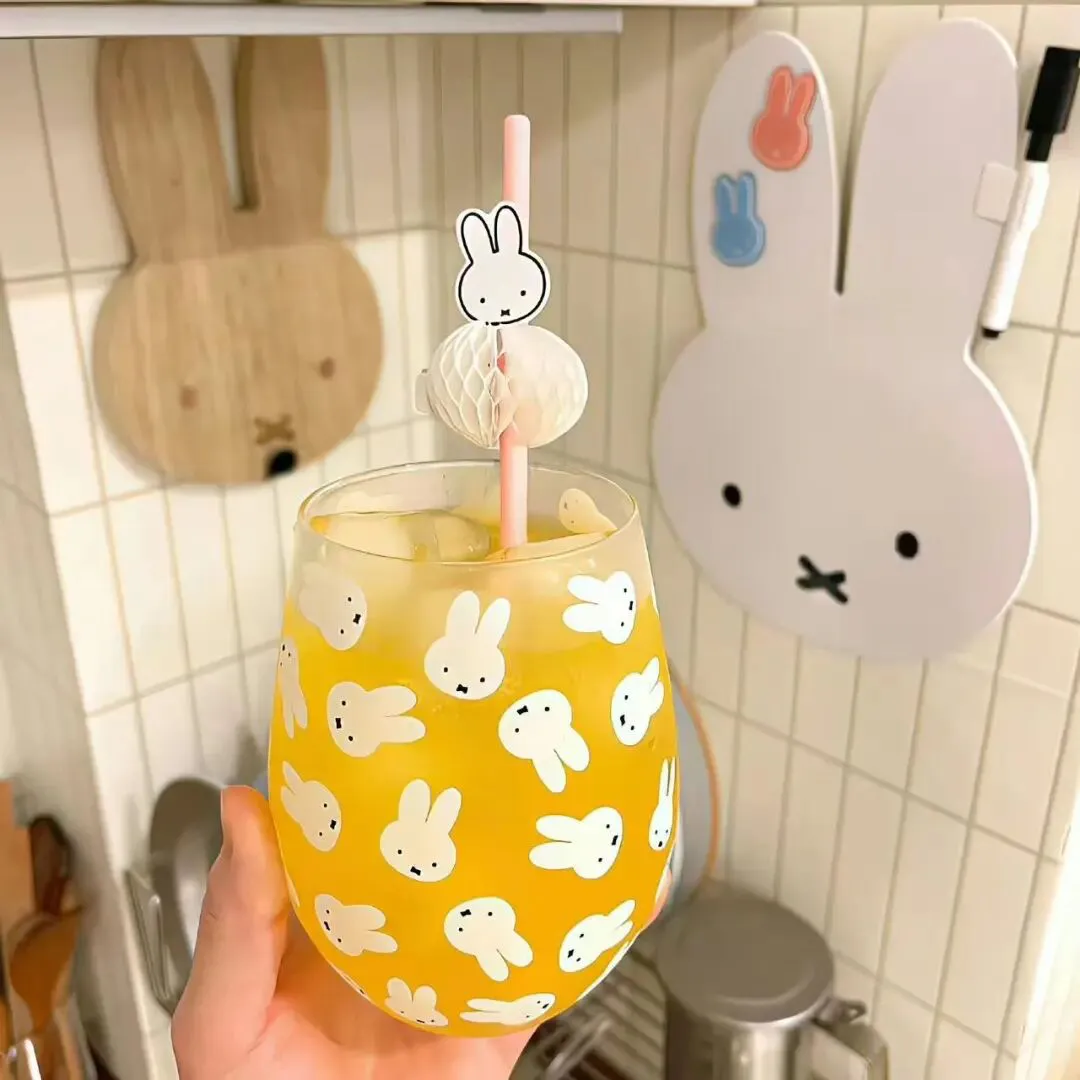 背景图 | 𝑾𝒆𝑪𝒉𝒂𝒕背景图