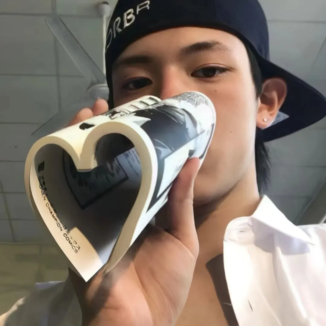 头像丨𝙒𝙚𝘾𝙝𝙖𝙩男头