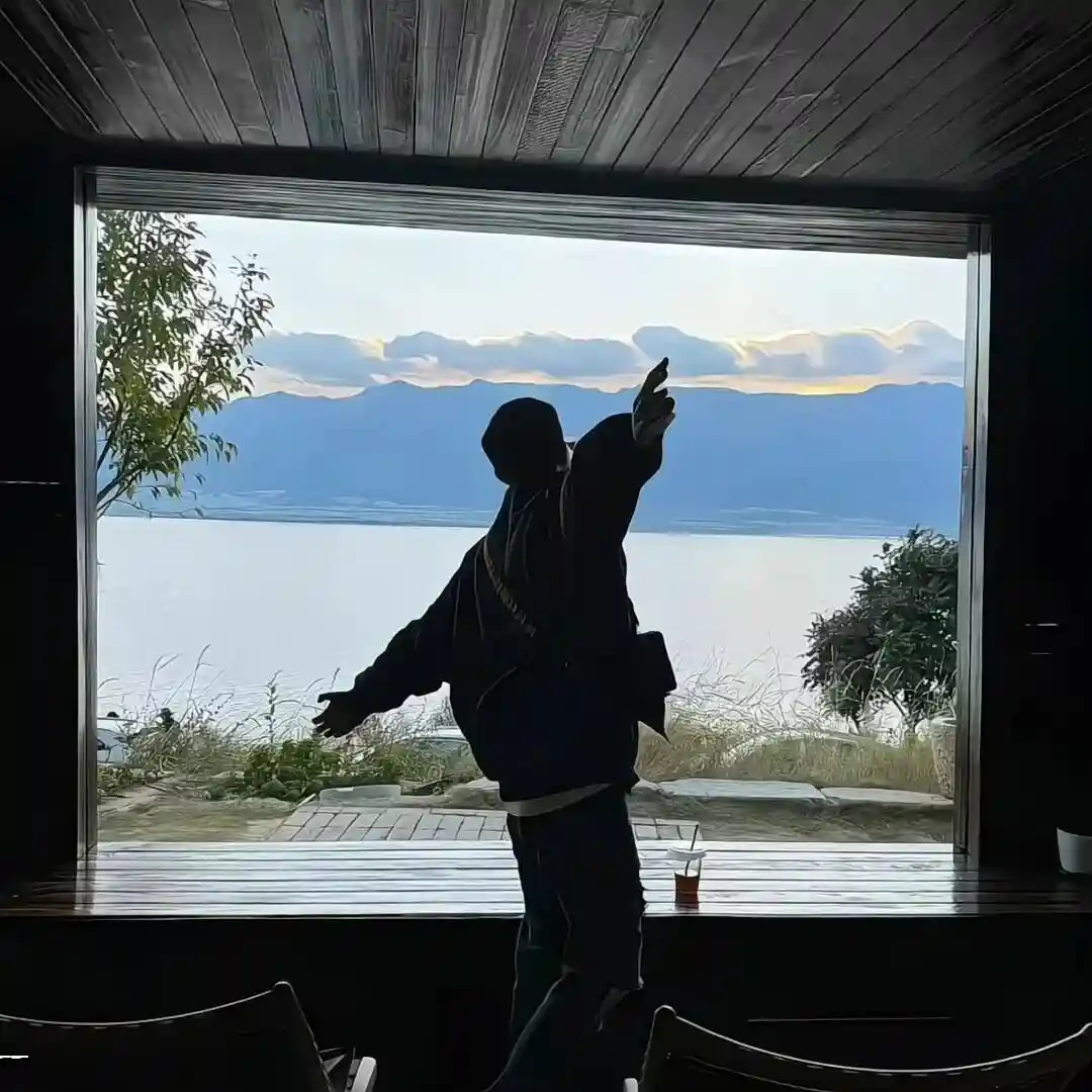 头像丨𝙒𝙚𝘾𝙝𝙖𝙩男头