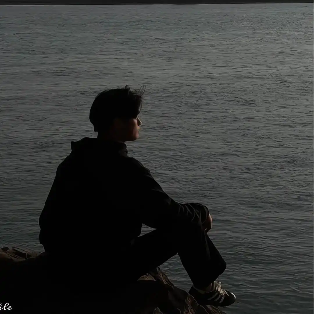 头像丨𝙒𝙚𝘾𝙝𝙖𝙩男头