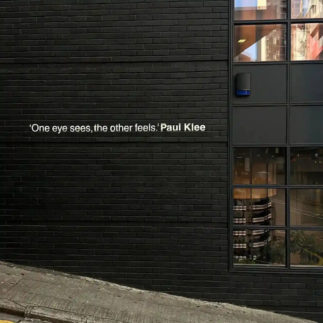 背景图 | 𝑾𝒆𝑪𝒉𝒂𝒕背景图