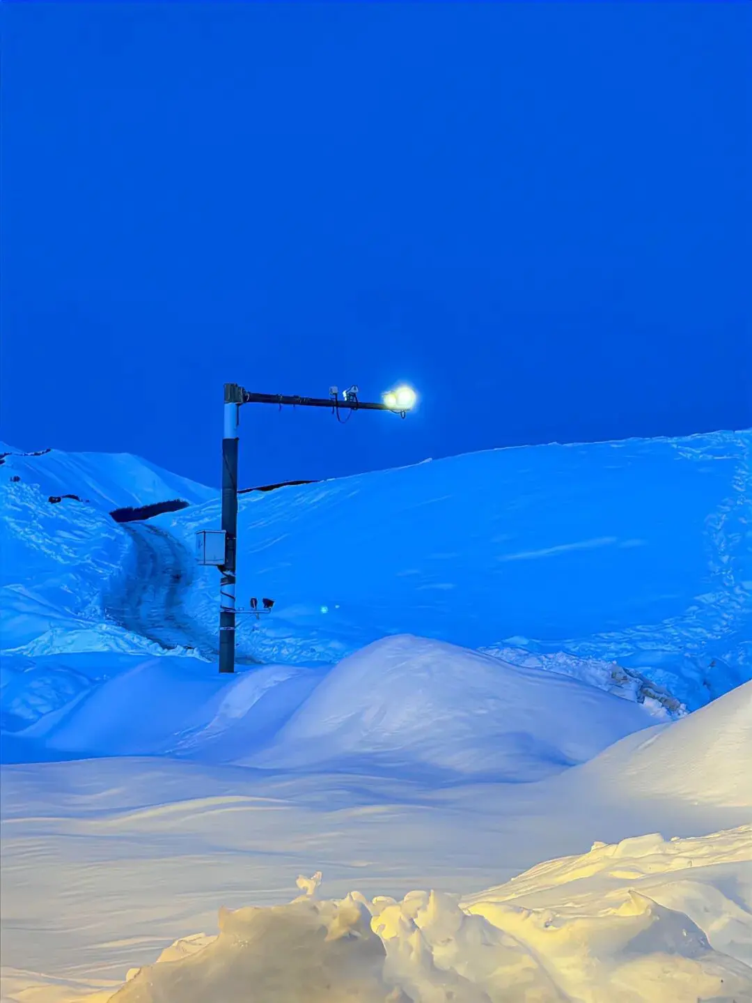 背景图 | 𝑾𝒆𝑪𝒉𝒂𝒕背景图