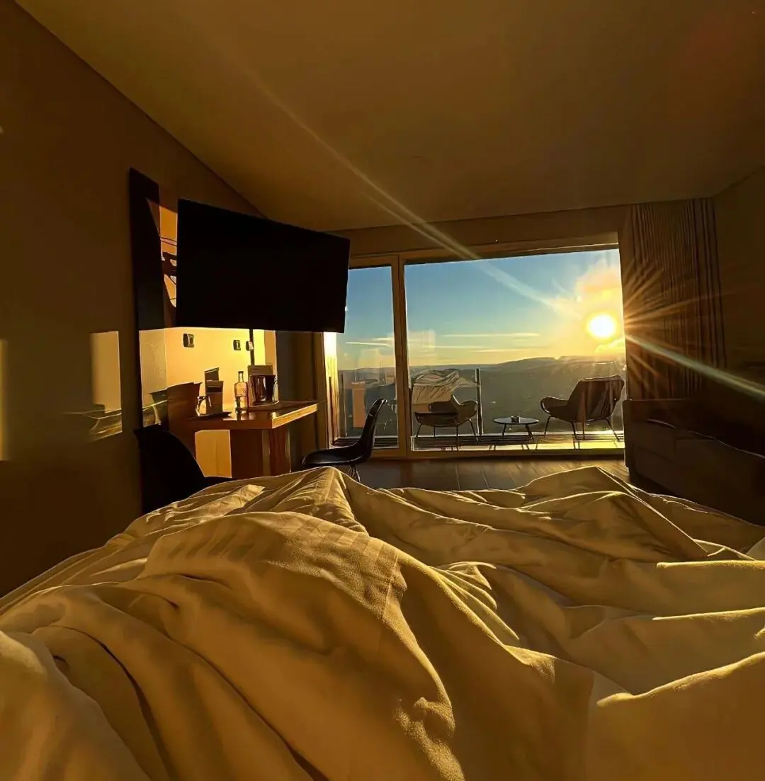 背景图 | 𝑾𝒆𝑪𝒉𝒂𝒕背景图