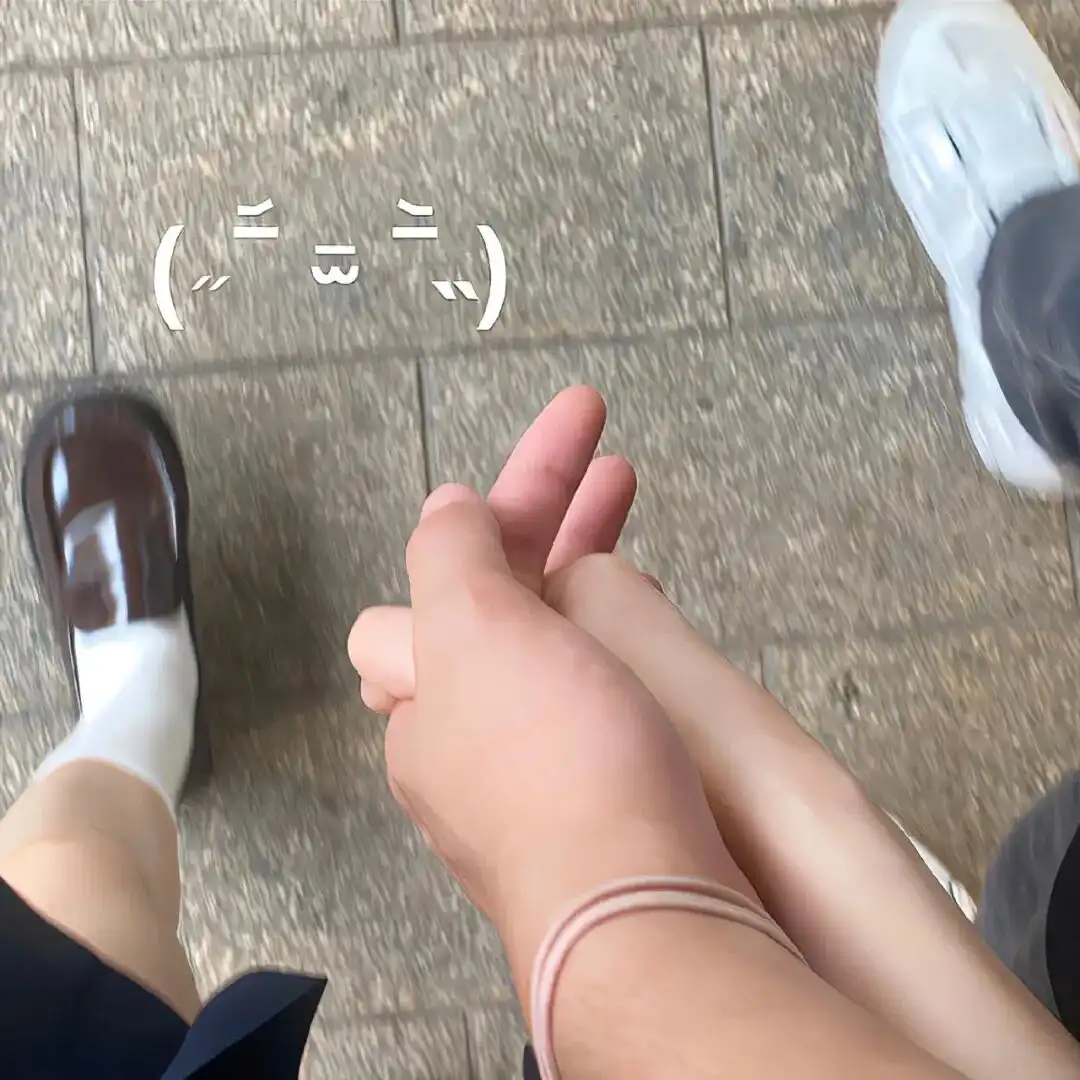 背景图 | 𝑾𝒆𝑪𝒉𝒂𝒕背景图