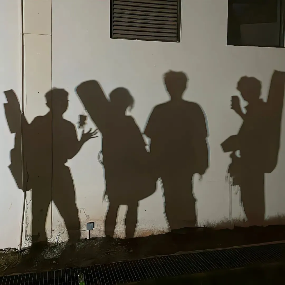 背景图 | 𝑾𝒆𝑪𝒉𝒂𝒕背景图