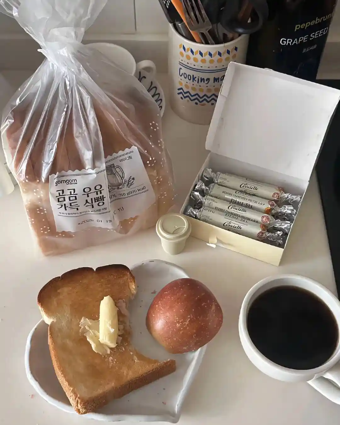 背景图 | 𝑾𝒆𝑪𝒉𝒂𝒕背景图