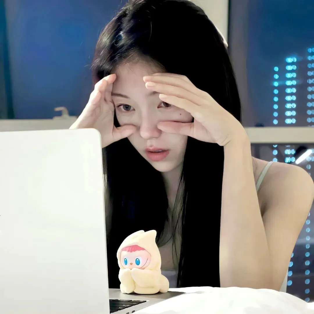 头像｜一天换八百次𝑾𝒆𝑪𝒉𝒂𝒕头像