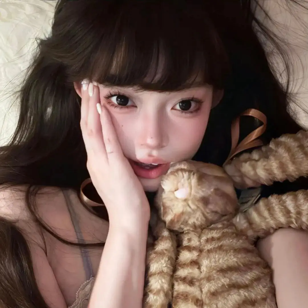 头像丨𝐖𝐞𝐂𝐡𝐚𝐭头像背景图搭配