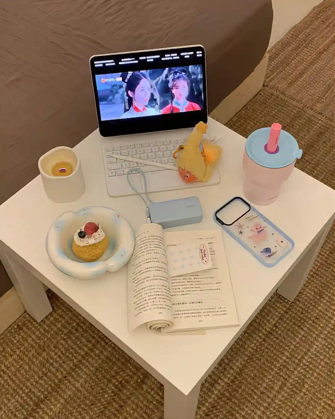 背景图 | 𝑾𝒆𝑪𝒉𝒂𝒕背景图