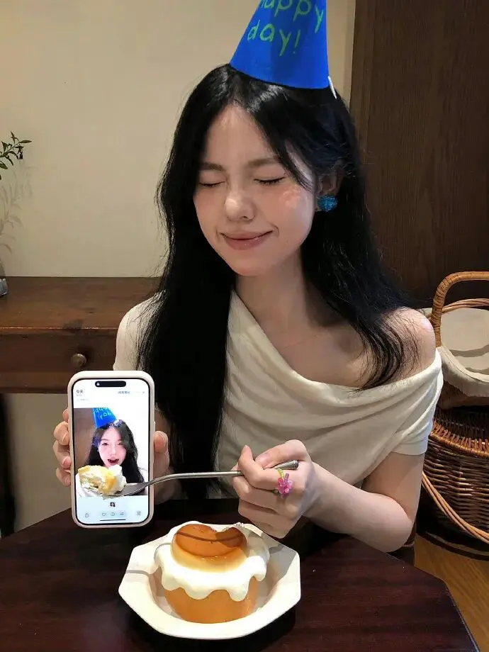头像丨存一些生日拍照姿势