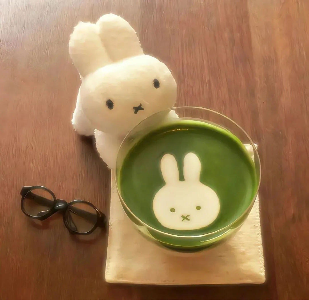 背景图 | 𝑾𝒆𝑪𝒉𝒂𝒕背景图